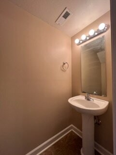 Building Photo - 310 Streamwood Dr