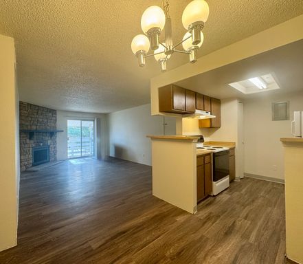 Building Photo - 2 Bed 2 Bath Condo in Denver Near Windsor Lake! Available NOW!