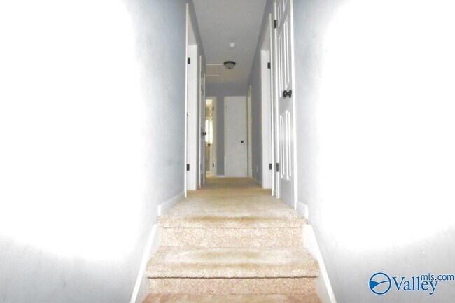 Building Photo - 4624 Daugette Dr NW