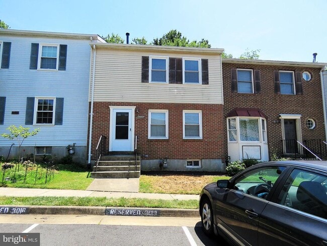 Building Photo - 3013 Hickory Grove Ct