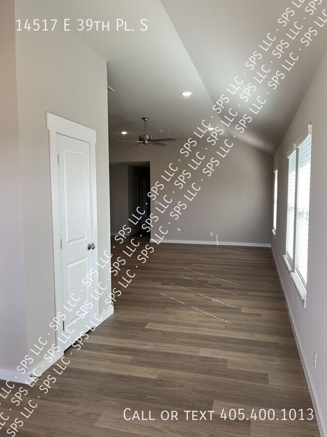 Building Photo - 14517 E 39th Pl S