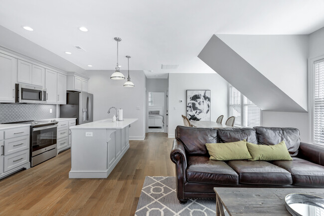 Building Photo - 47 Bridgham St NW