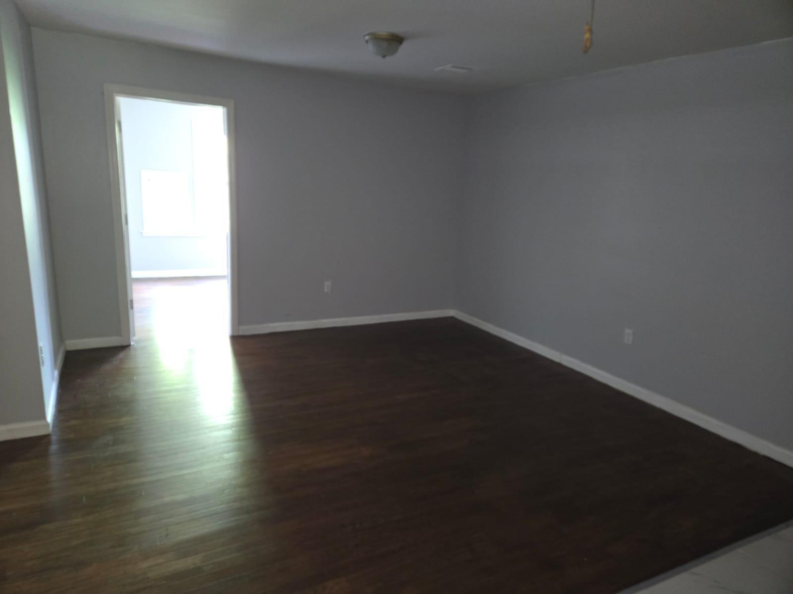 Building Photo - 167 Seymour Ave