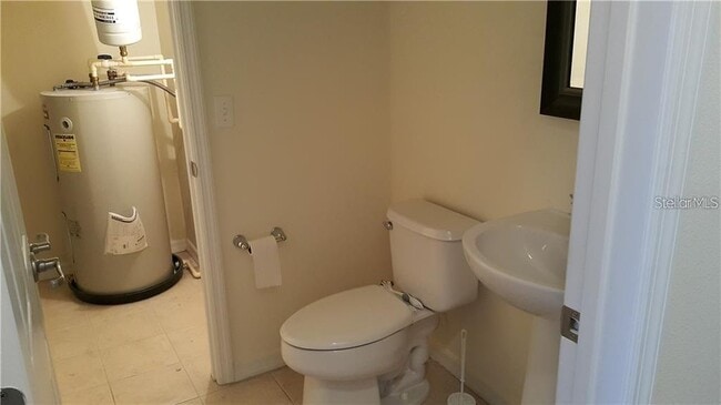 Building Photo - 3909 45th Terrace W