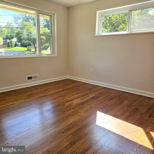 Building Photo - 13114 Bluhill Rd