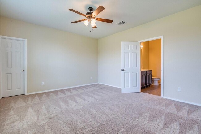 Building Photo - 141 Marcheeta Way