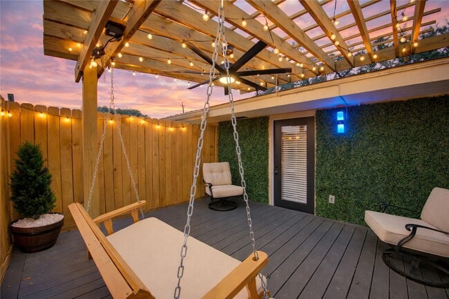 Building Photo - 3201 Westridge St