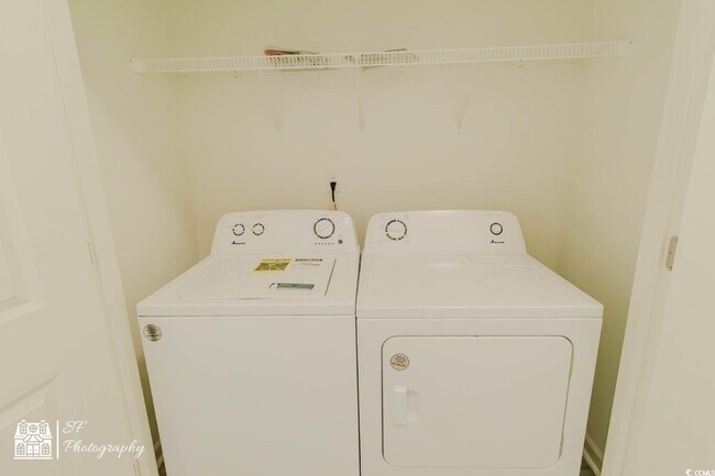 Building Photo - 103 Crescent Wy