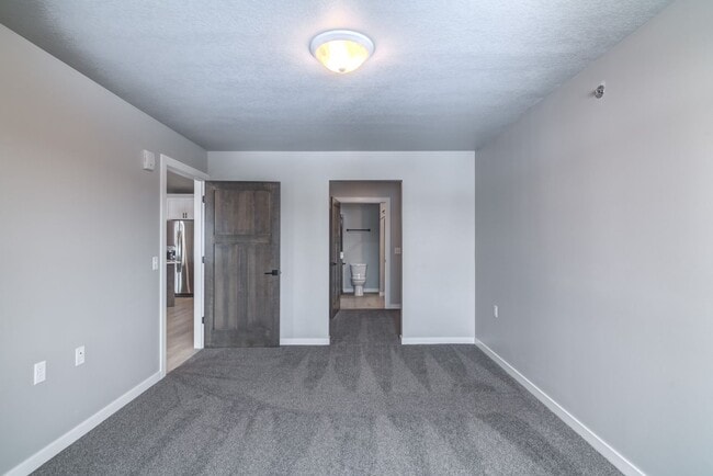 Interior Photo - City Line Heights