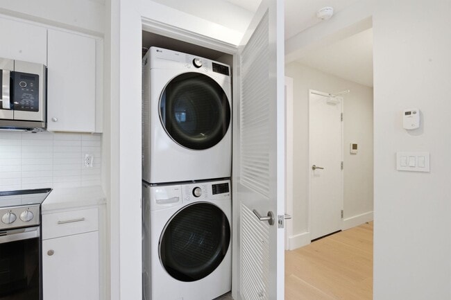 Building Photo - 1488 9th Ave