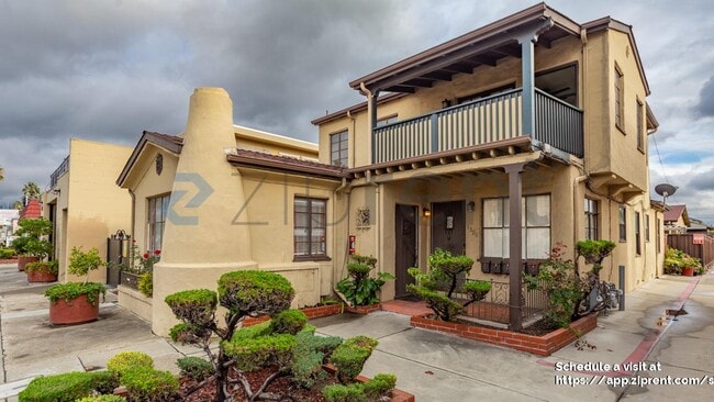 Building Photo - 1390 E Santa Clara St