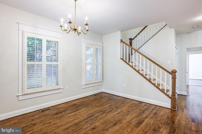 Building Photo - 1907 Luzerne Ave