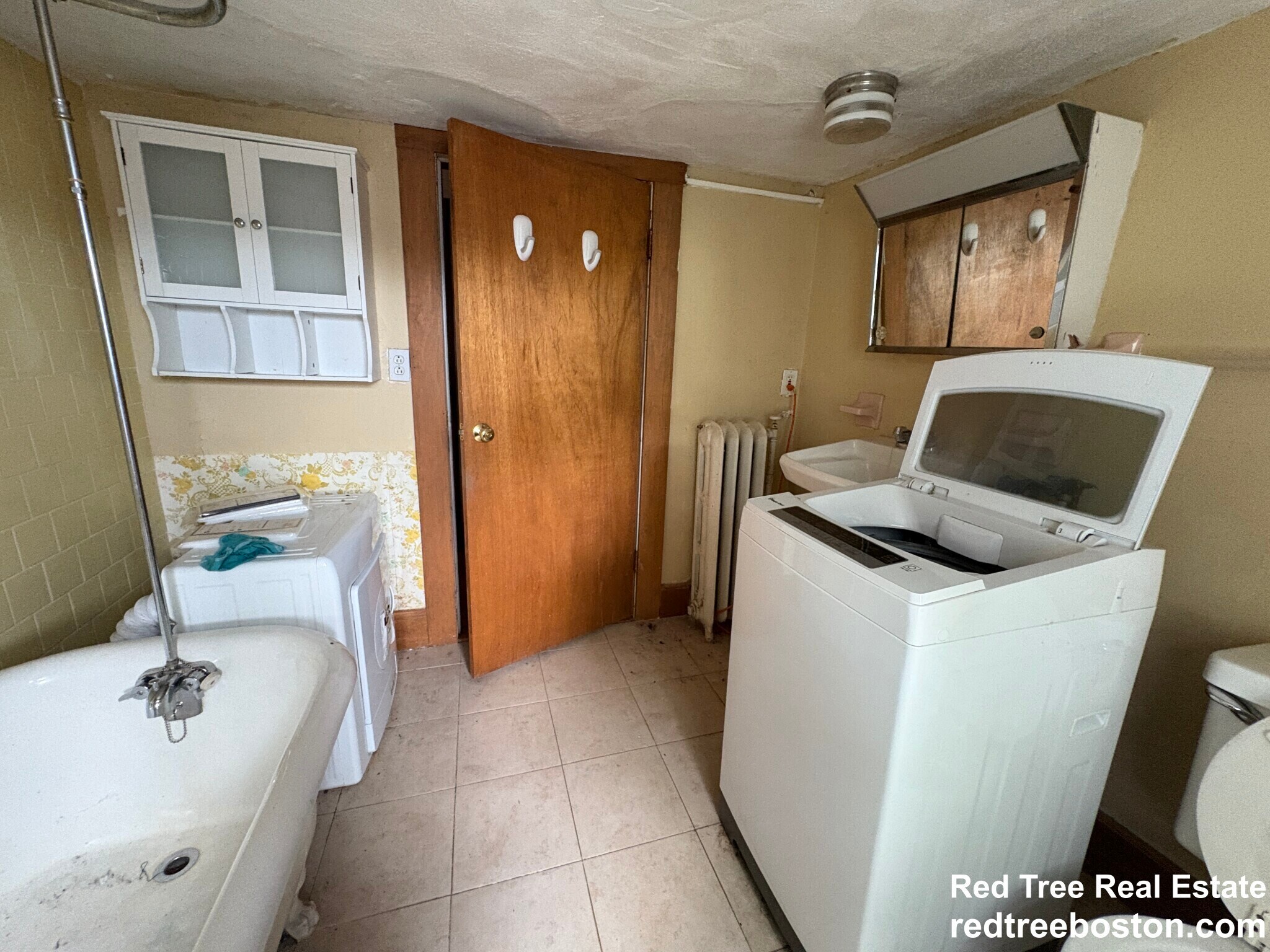 Building Photo - 28 Woodward St