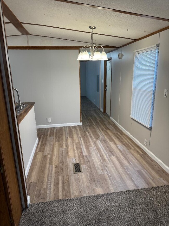 Building Photo - 1248 Kathy Ave