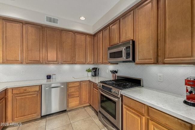 Building Photo - 10260 E White Feather Ln