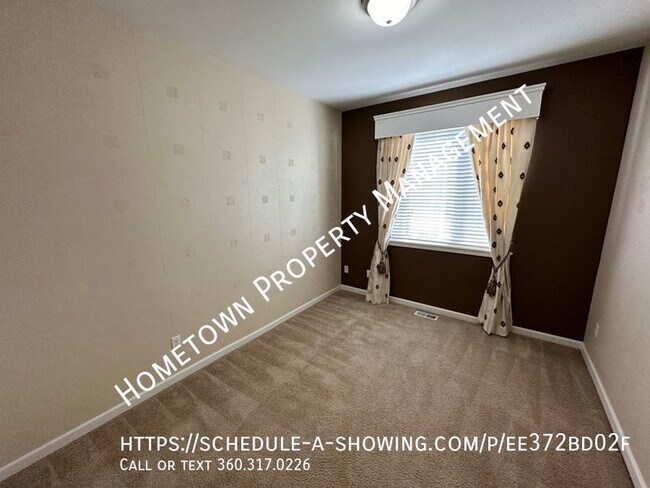 Building Photo - Custom 5 Bedroom Home in Freestone Station...