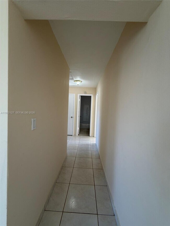 Building Photo - 11938 SW 122nd Ct