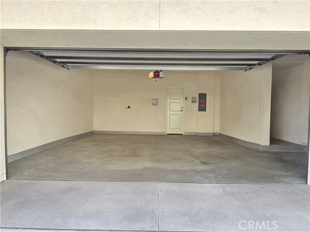 Building Photo - 336 Lantana Dr