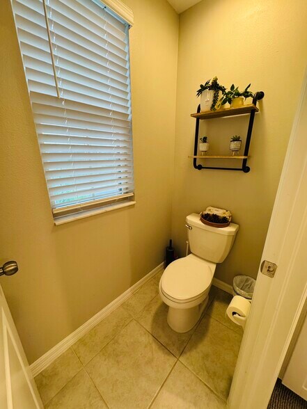 Building Photo - 7335 Canterbury Bells Ct