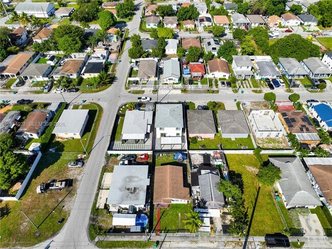 Building Photo - 1886 NW 68th St