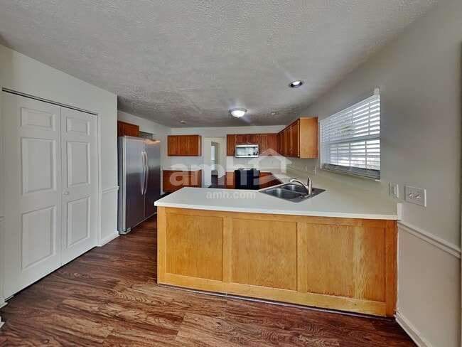 Building Photo - 2498 Port Kembla Dr