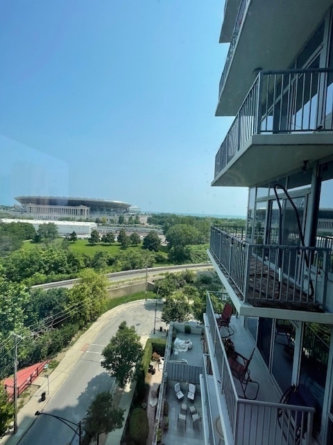 Building Photo - 1600 S Prairie Ave