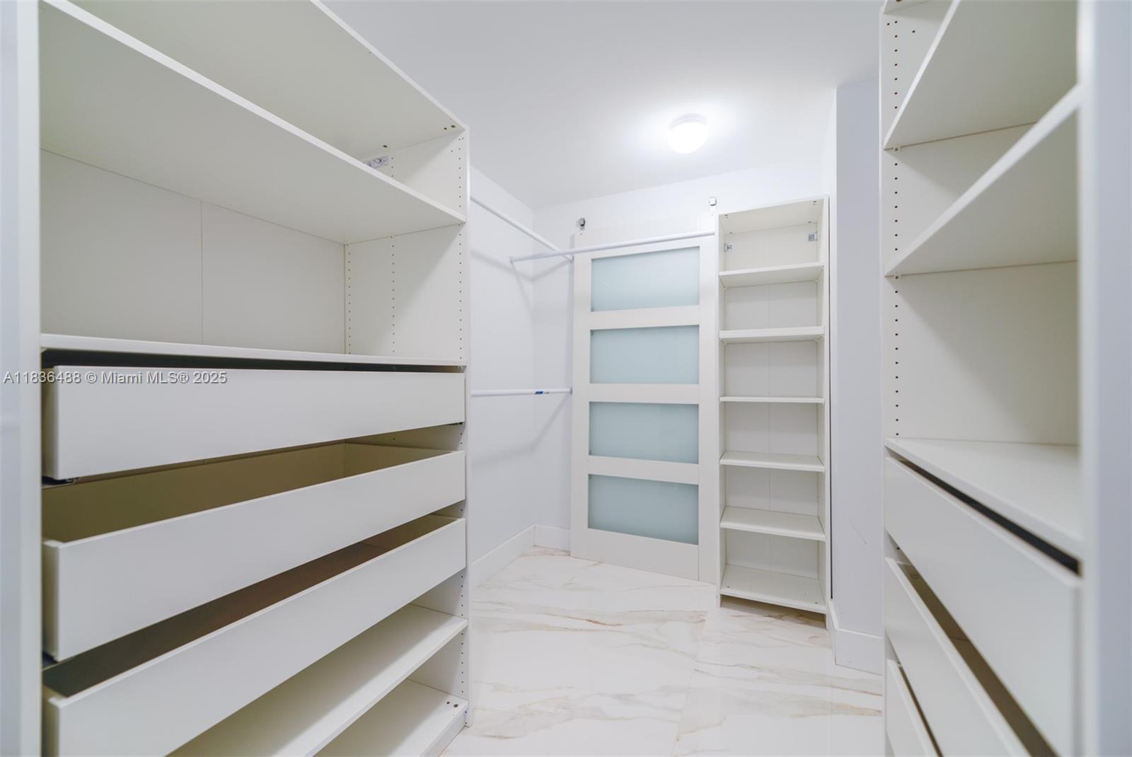 Building Photo - 17111 Biscayne Blvd