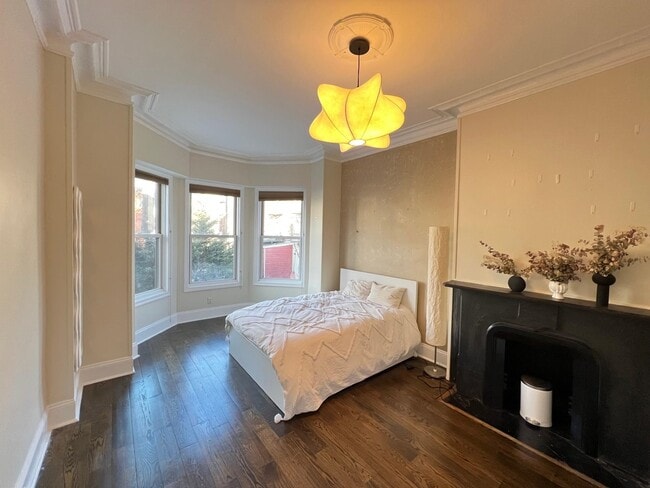 Building Photo - 122 Mercer St