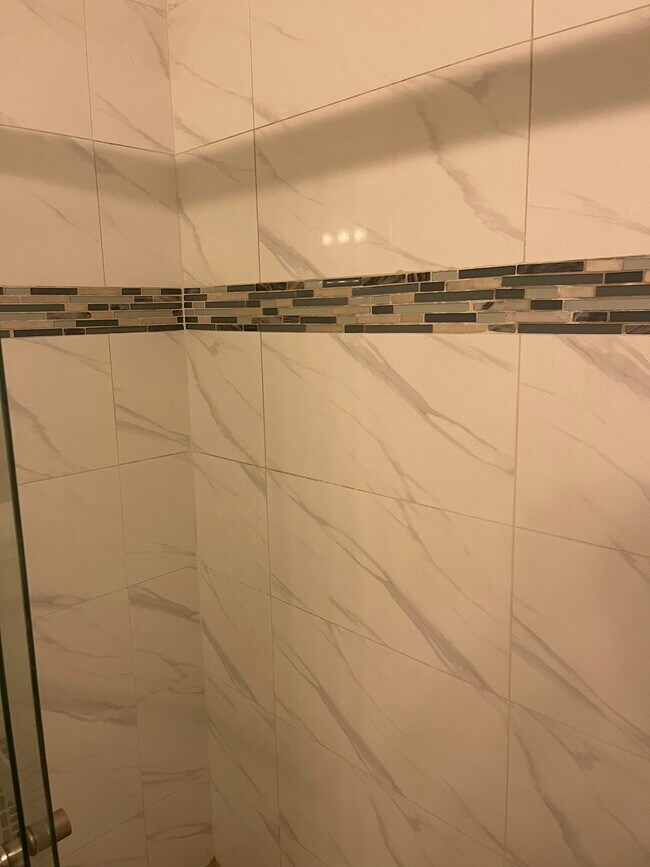 Building Photo - 515 N Nicholson Ave