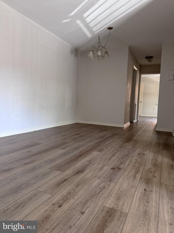 Building Photo - 5929 Quantrell Ave