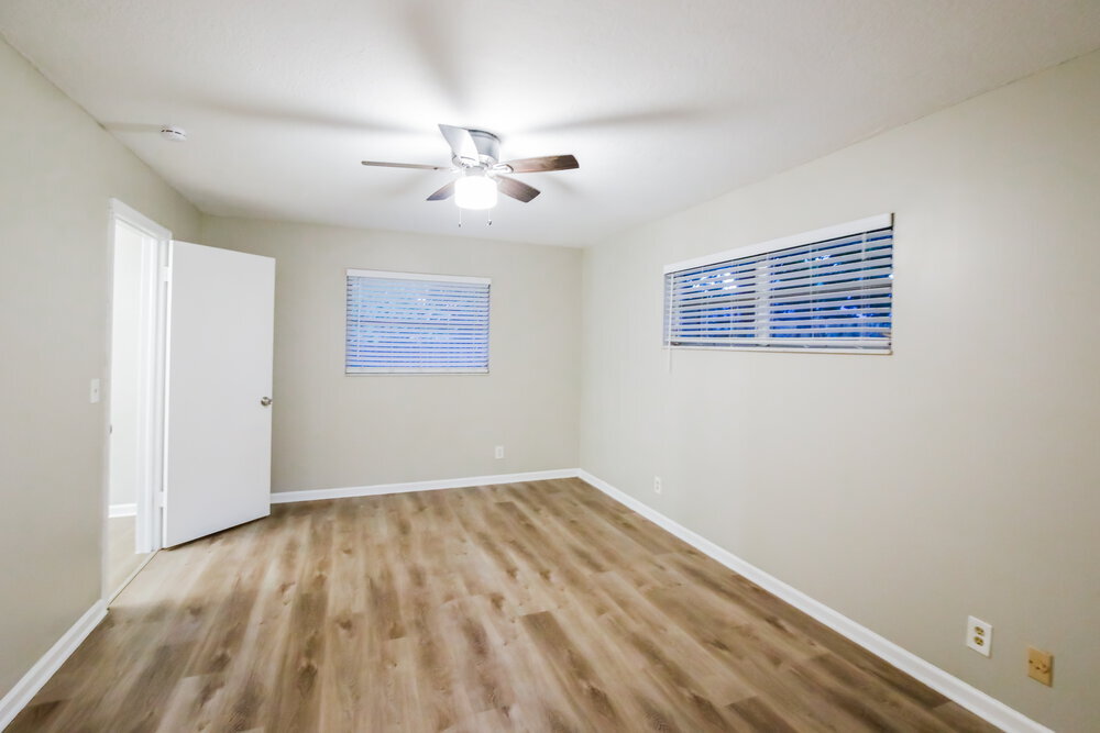 Building Photo - 12695 Westport Cir