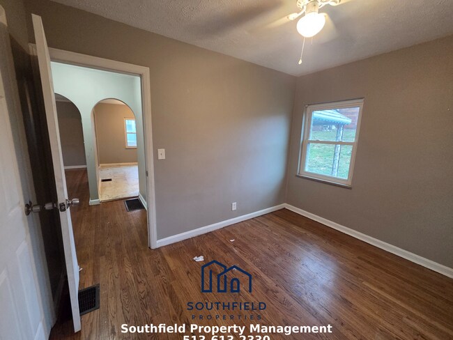 Building Photo - 319 Main Ave