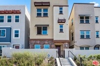 Building Photo - 720 Grace Ave