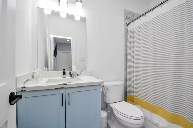 Building Photo - 3412 Dixie Dr