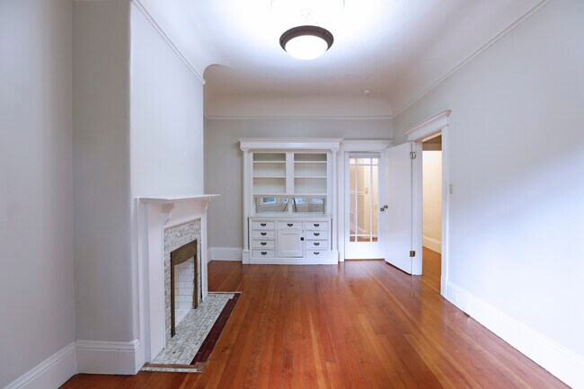 Building Photo - 84a Sanchez St