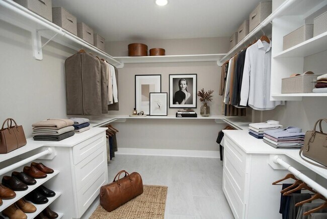 Building Photo - 3322 Robinson Rd