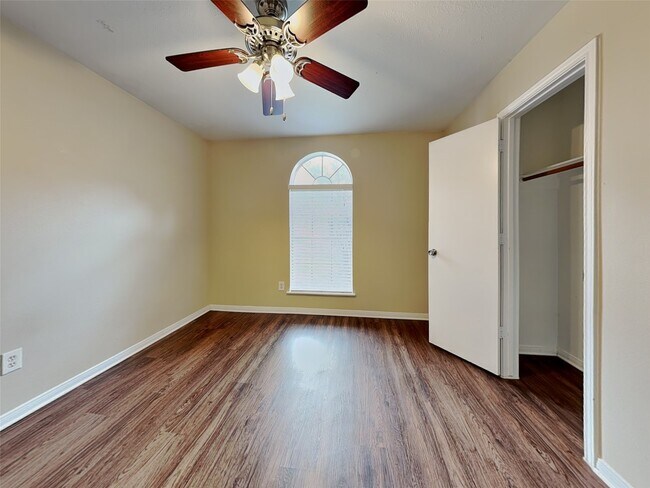 Building Photo - 12406 Westwold Dr