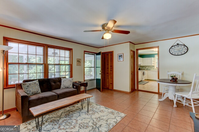 Building Photo - 127 Wilkins Rd