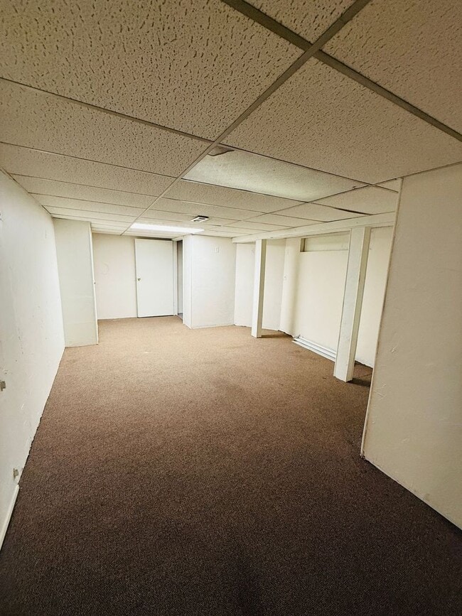 Building Photo - Three bedroom Home for Rent - Florissant