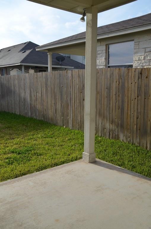 Building Photo - 11201 Dodge Cattle Dr