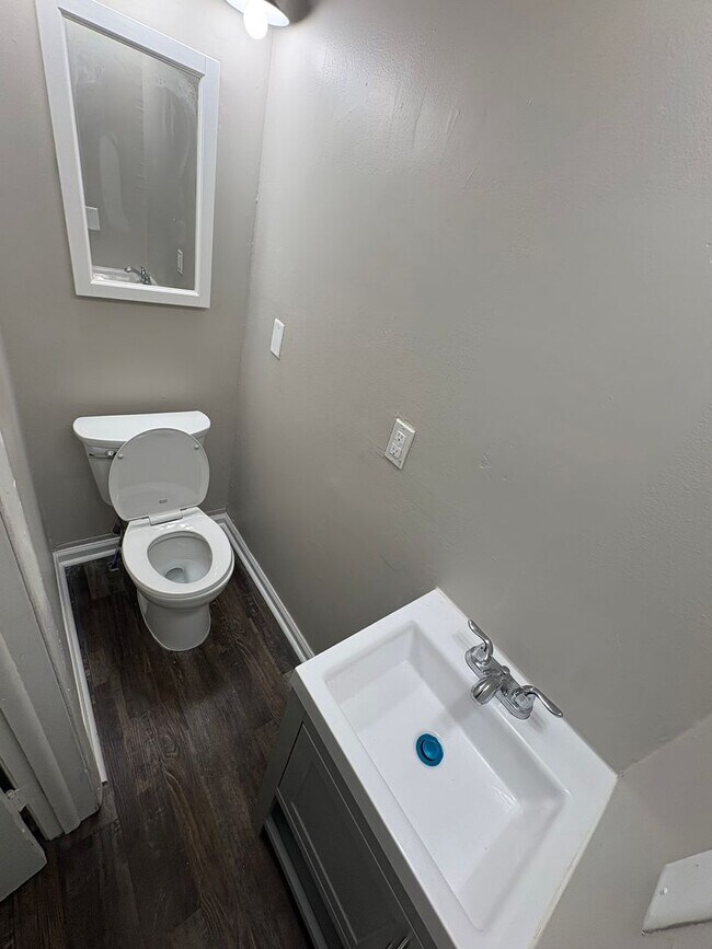 Building Photo - Newly Remodeled Westside 3 Bedroom Triplex  Near Lafayette Rd and Tibbs Avenue