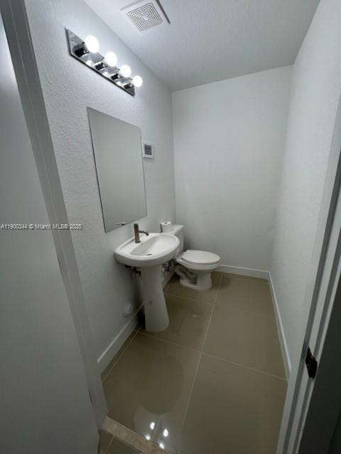 Building Photo - 25867 SW 145th Ave