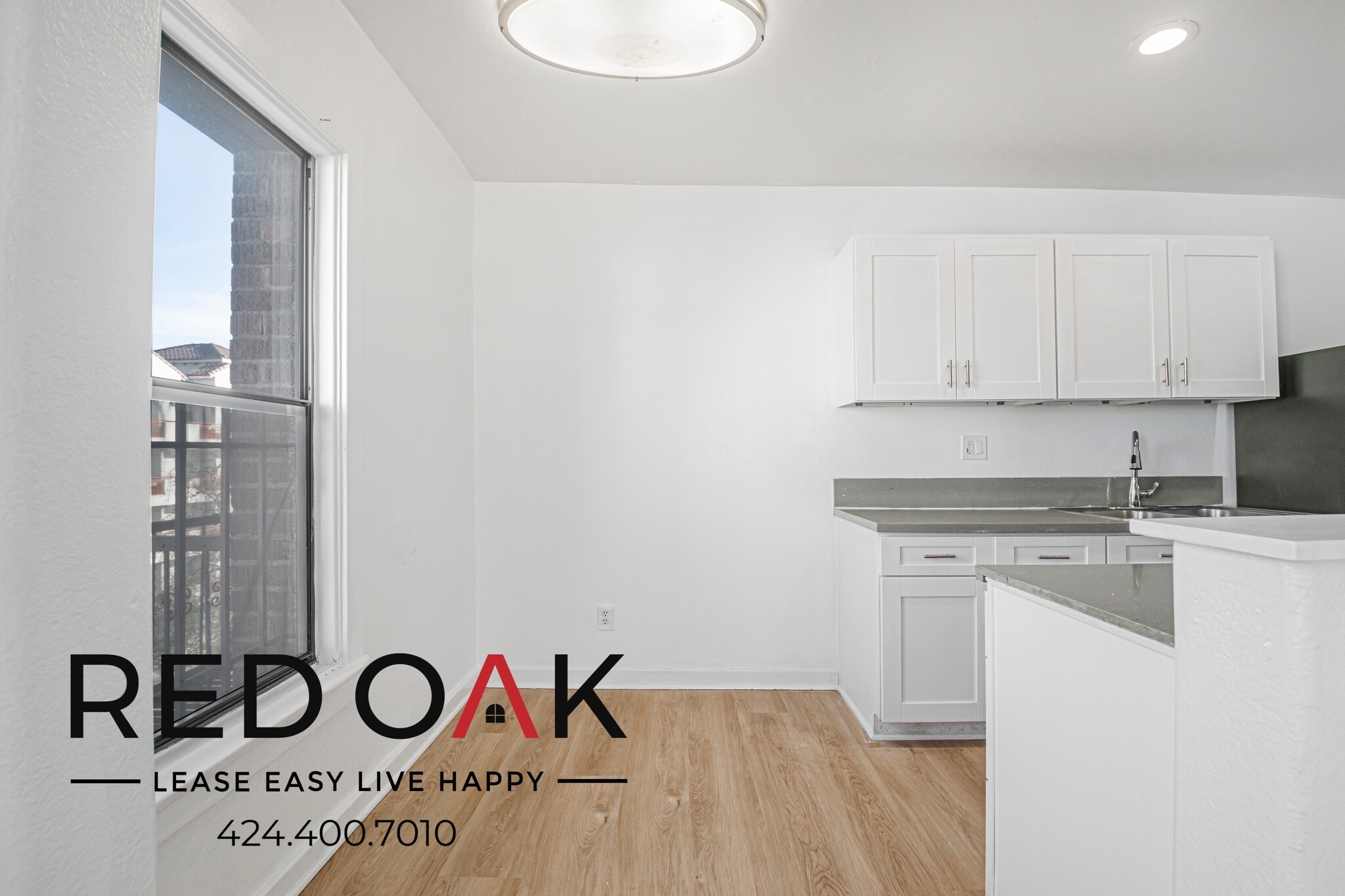 Building Photo - 901 S Ardmore Ave