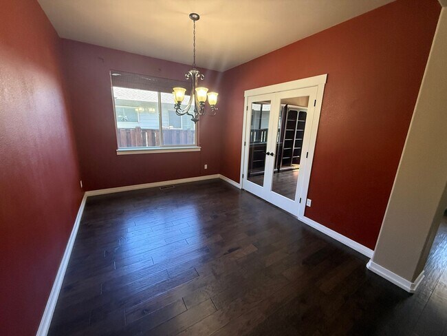Building Photo - 2948 NE Conners Ave