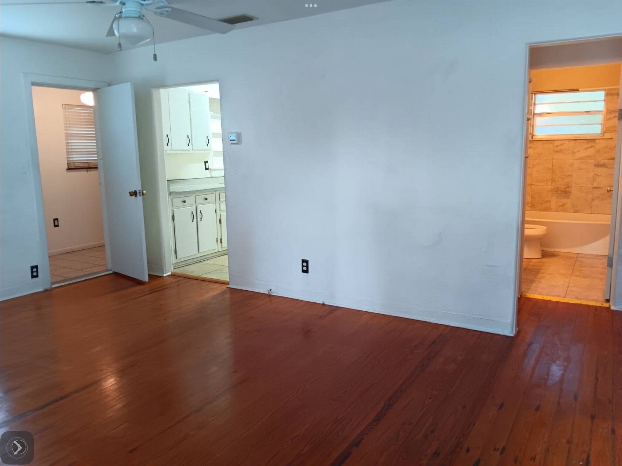 Building Photo - 141 White St