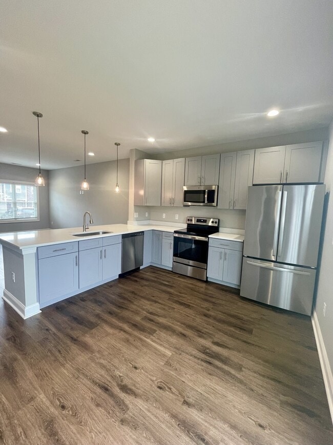 Building Photo - 1 Emanuel Ct