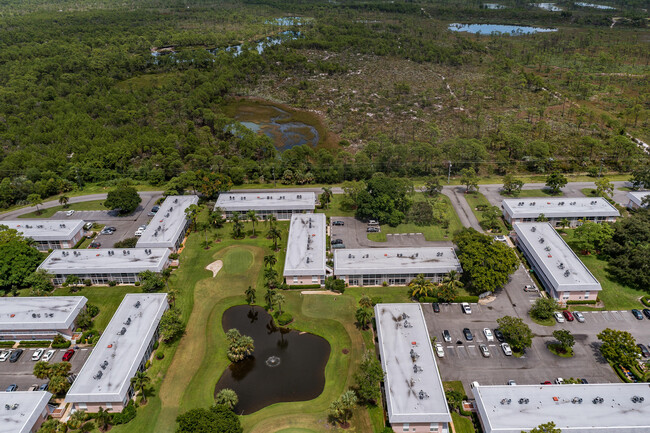 Building Photo - 18081 SE Country Club Dr