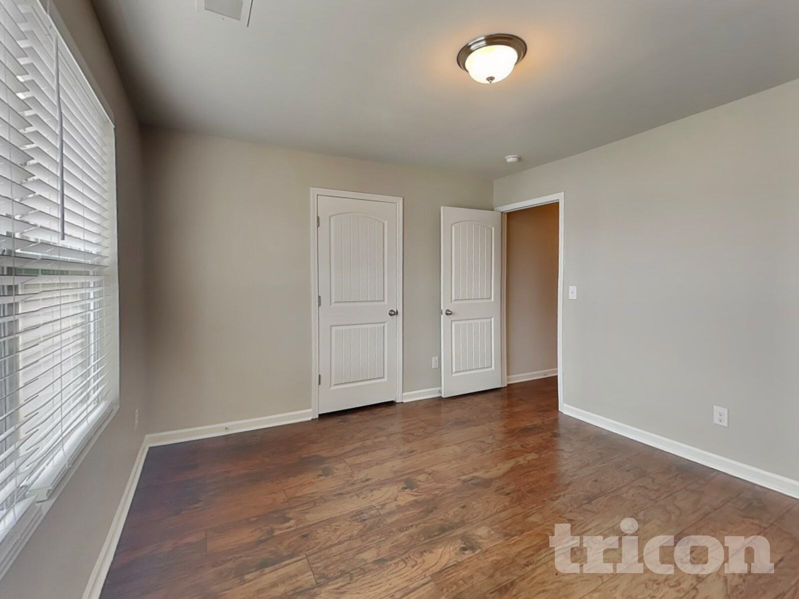 Building Photo - 832 Foxdale Dr