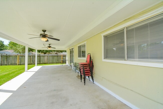 Building Photo - 1910 Crosscoach Ln