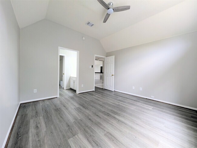 Building Photo - 8803 Wheatland Dr